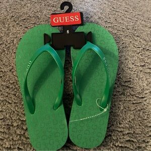 GUESS  green flip flops 💚